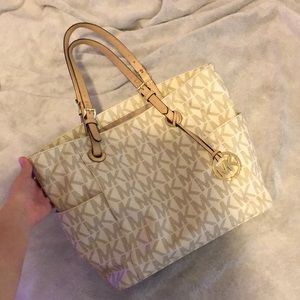 Michael Kors purse